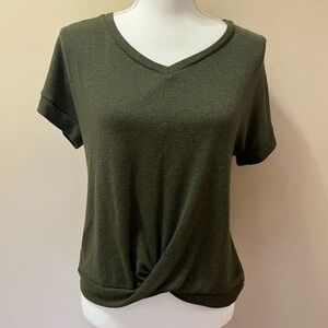 Short sleeve olive green top